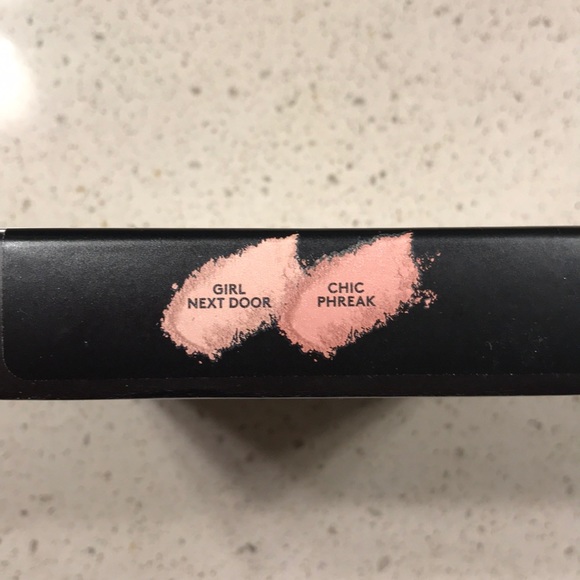 Fenty beauty duo highlighter - Picture 2 of 2